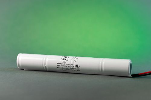 Noodverlichting accu 4.8V - 2.5 Ah NiCd Stick Noodverlichting accu 4.8V - 2.5 Ah NiCd Stick